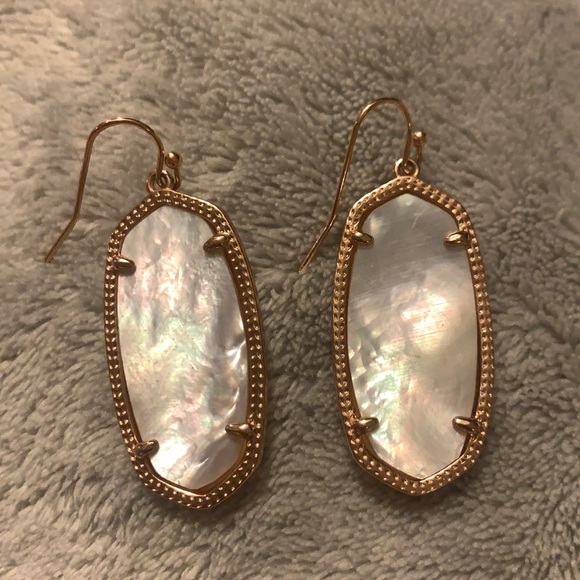 Kendra Scott Elle Rose Gold Drop Earrings in Ivory Mother-of-Pearl - Picture 6 of 8